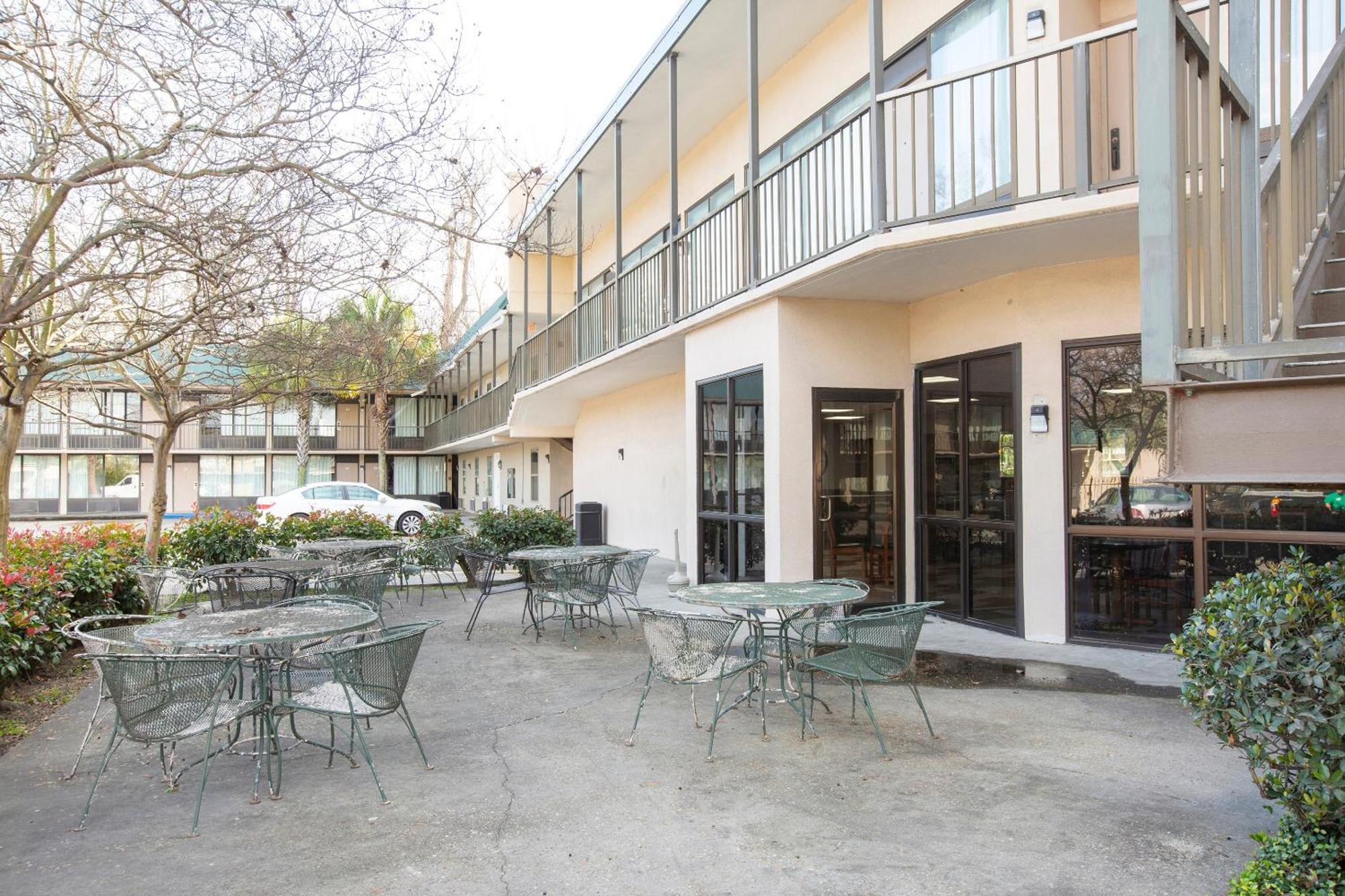 Oyo Hotel Port Allen La I-10 West Eksteriør billede